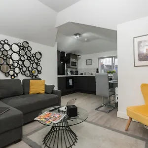 Nottage House Premier Apartment