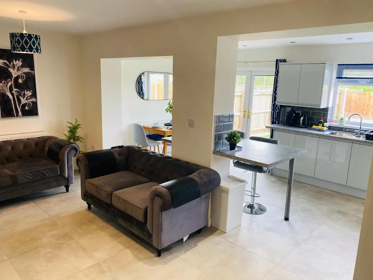 Modern Family Home With Off-Road Parking Cardiff United Kingdom